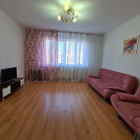 Apartament 2 Bedrooms, Botanica Κισινάου Εξωτερικό φωτογραφία