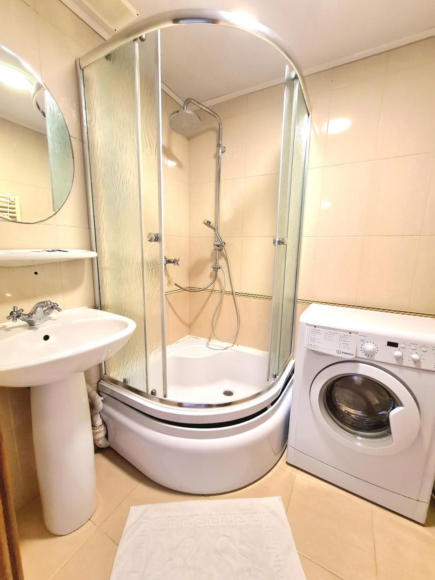 Apartament 2 Bedrooms, Botanica Κισινάου Εξωτερικό φωτογραφία